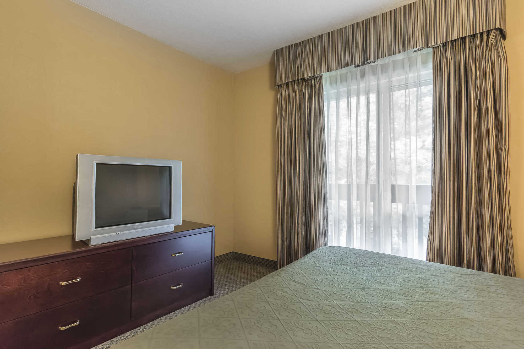 Quality Inn & Conference Centre باري ساوند الغرفة الصورة