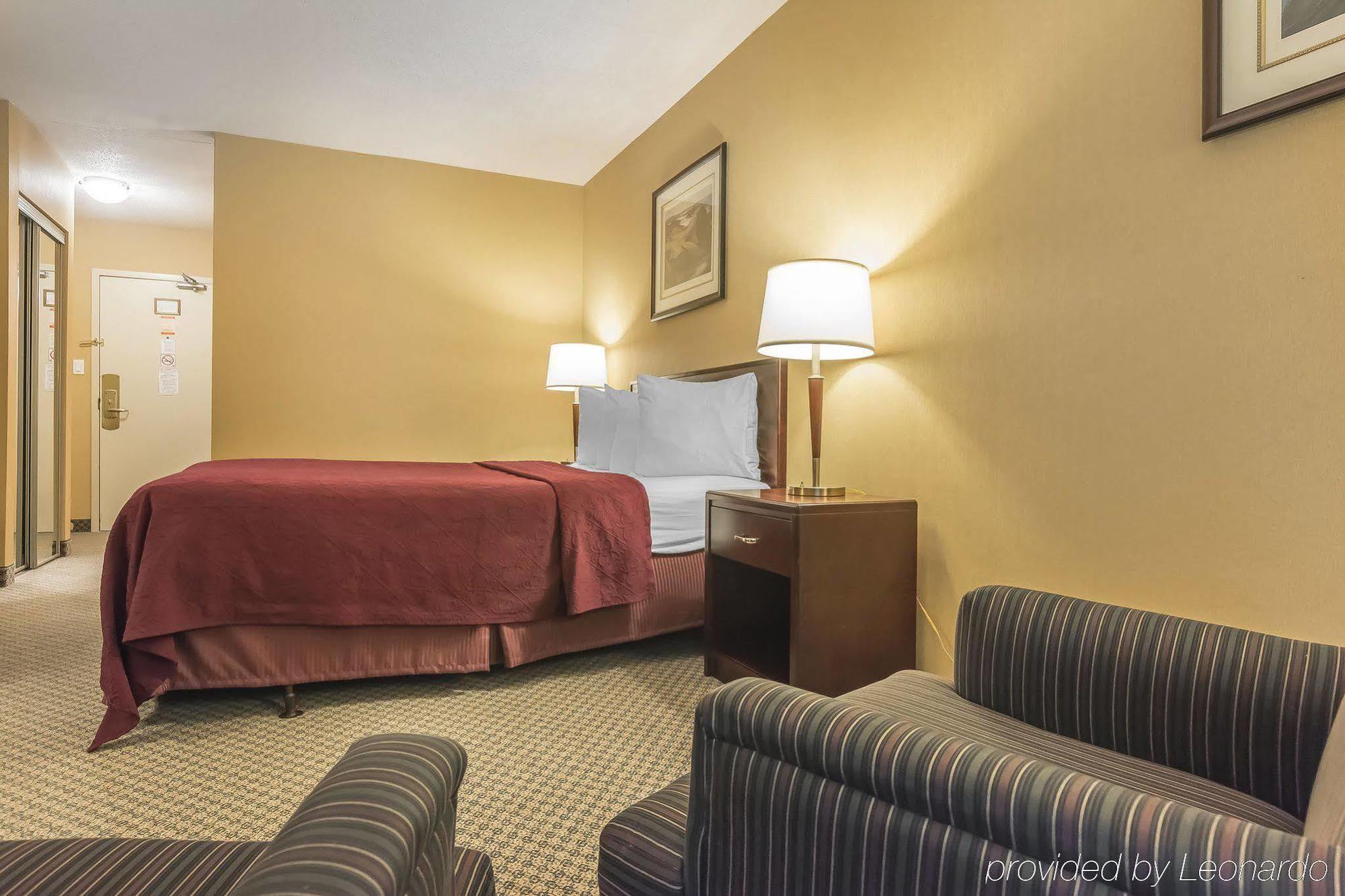 Quality Inn & Conference Centre باري ساوند المظهر الخارجي الصورة