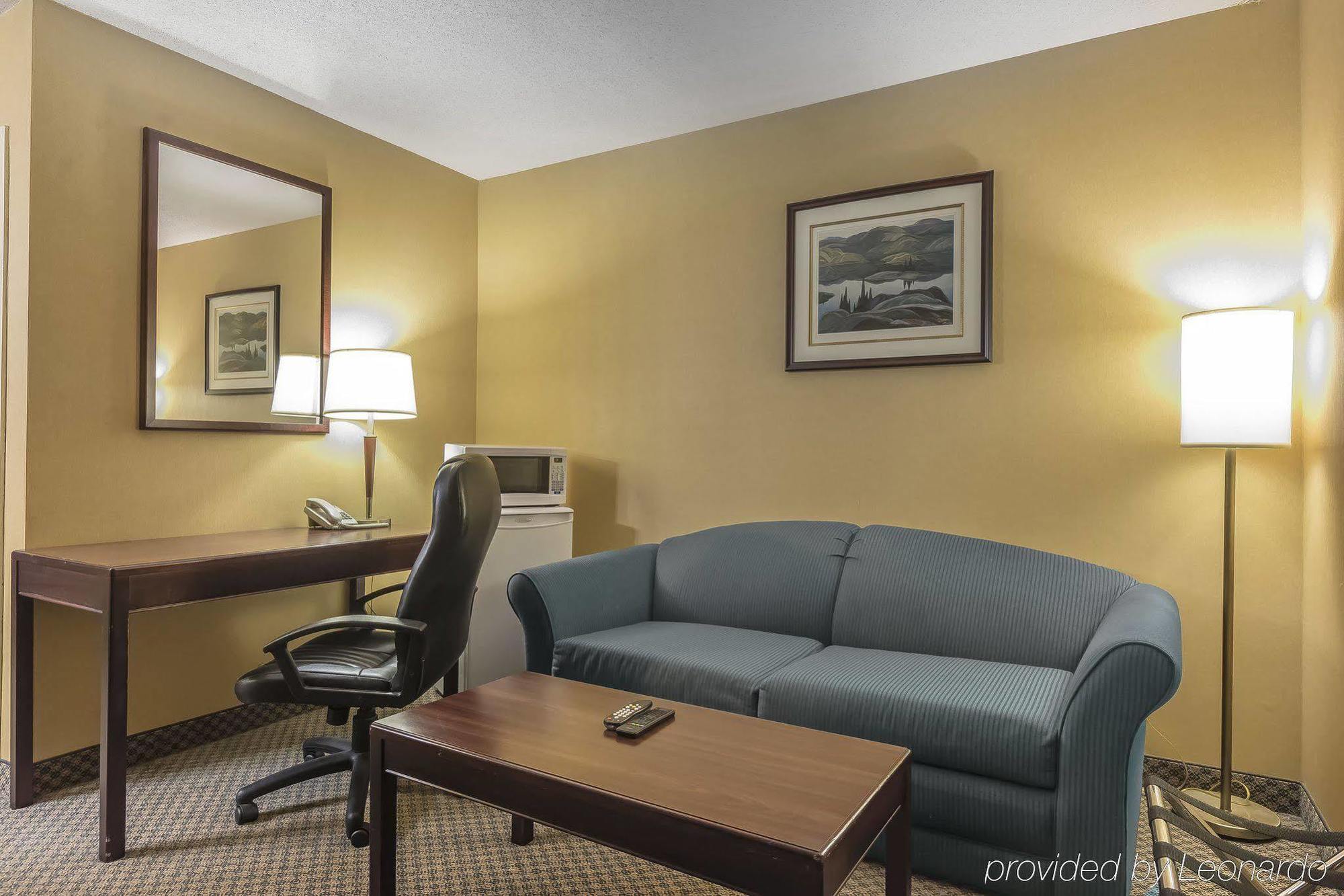 Quality Inn & Conference Centre باري ساوند المظهر الخارجي الصورة