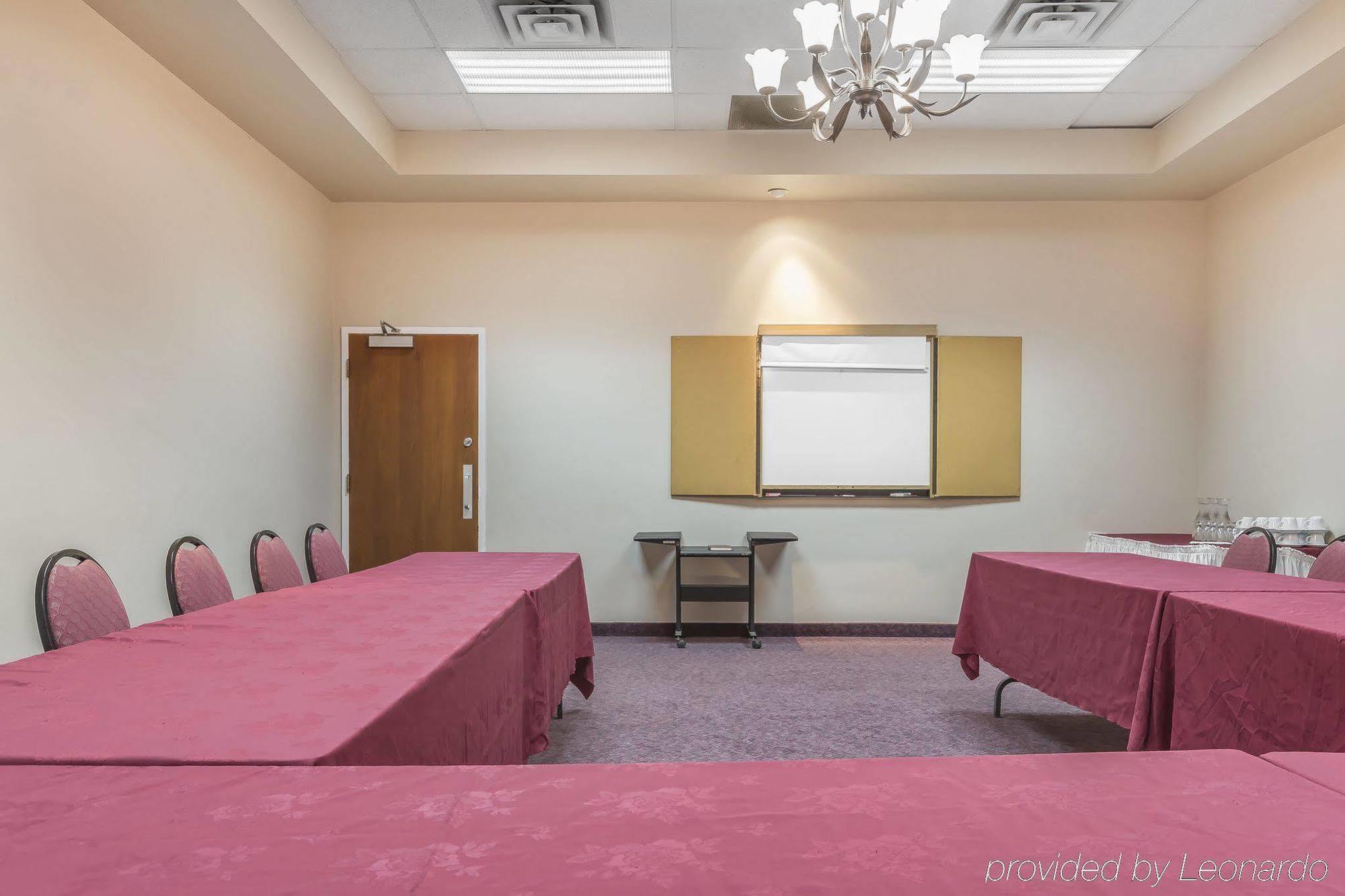 Quality Inn & Conference Centre باري ساوند المظهر الخارجي الصورة